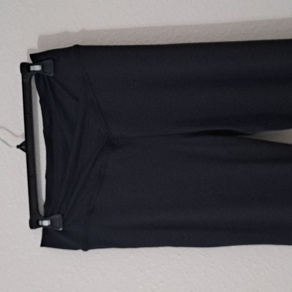 Jala Super Flare Legging - Picture 7 of 14